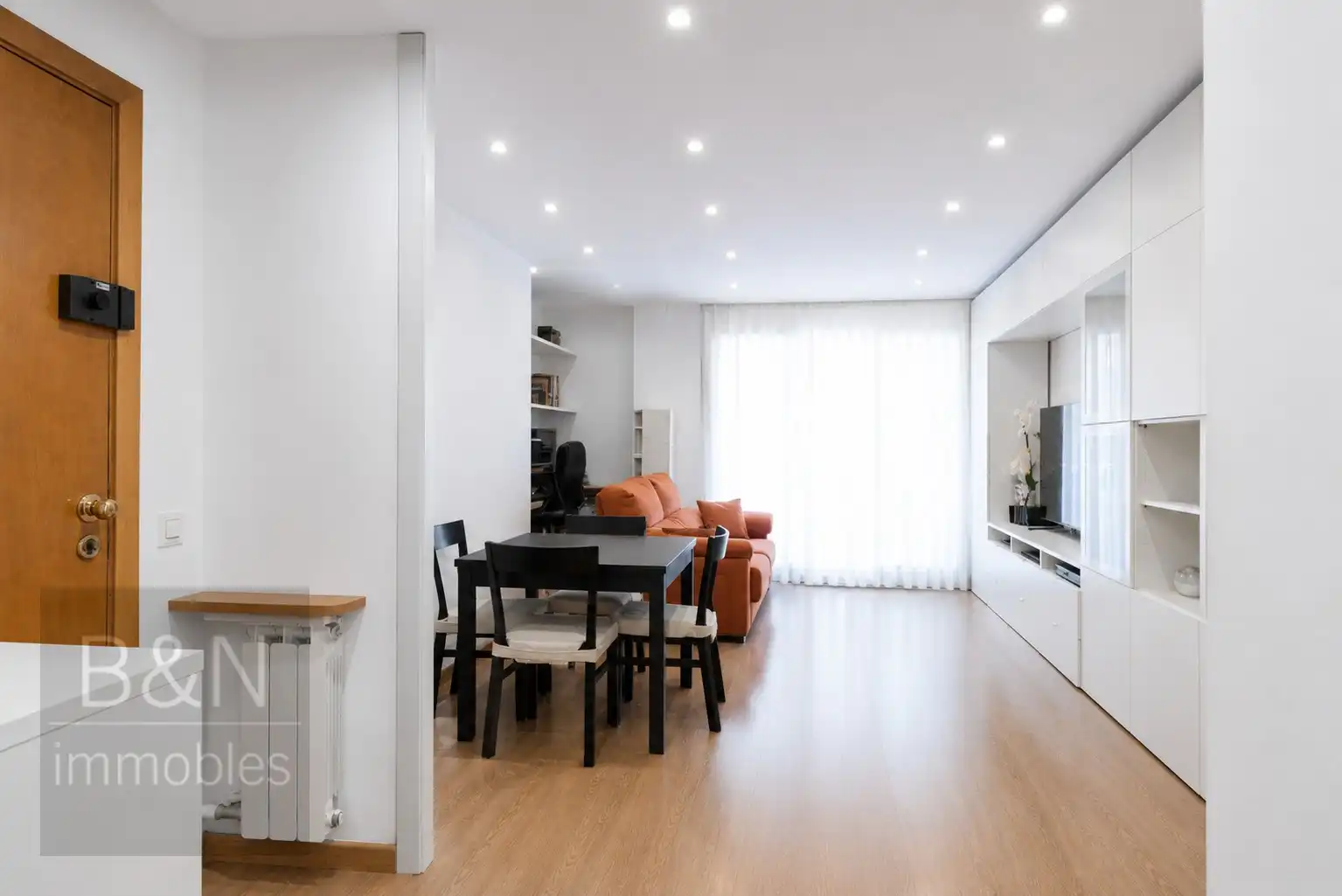 Wohnzimmer von Wohnung zum Verkauf in Terrassa mit Klimaanlage, Heizung und Balkon