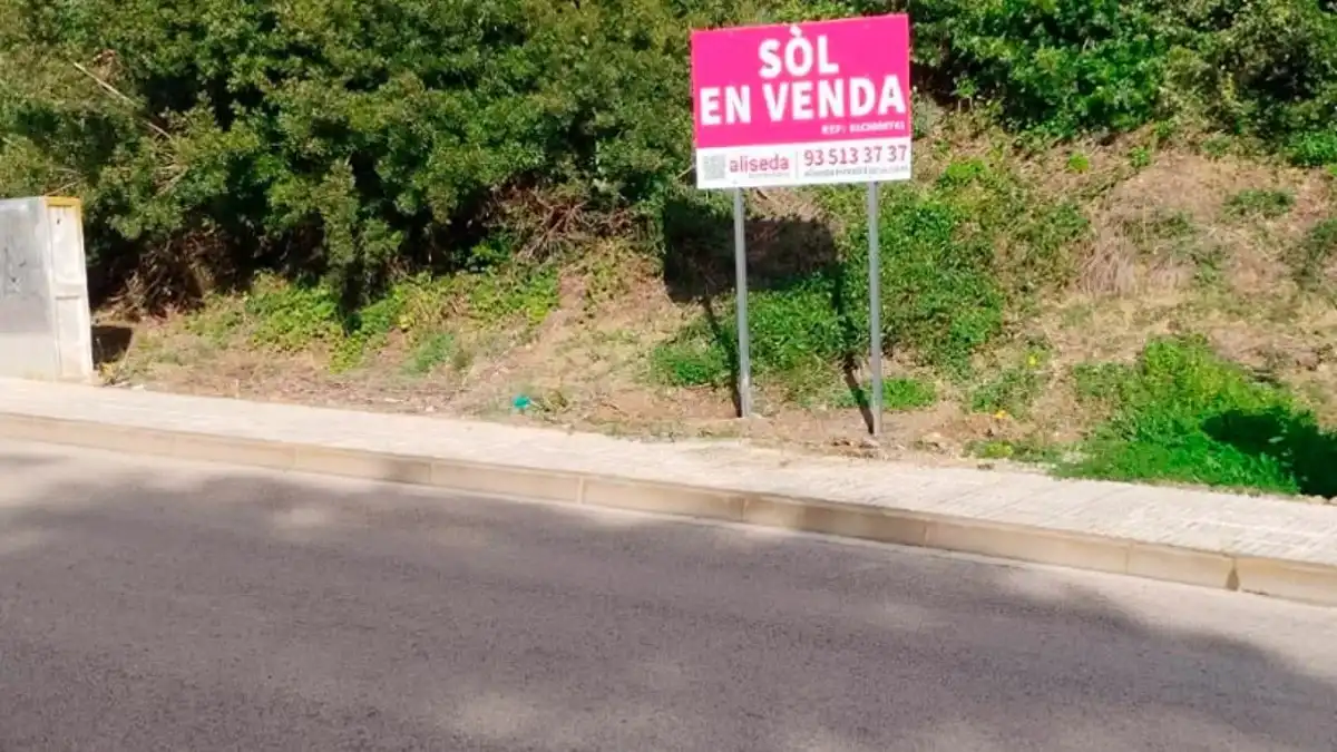 Wohnbaugrundstück zum Verkauf in Carrer Cadí 29, imagen 4