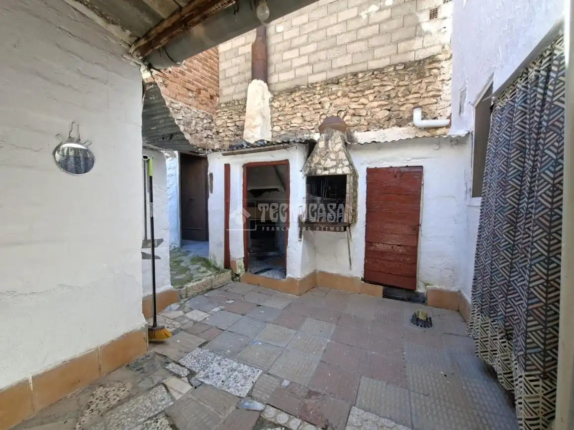 Vista exterior de Casa adosada en venda en Valle del Zalabí amb Calefacció i Terrassa