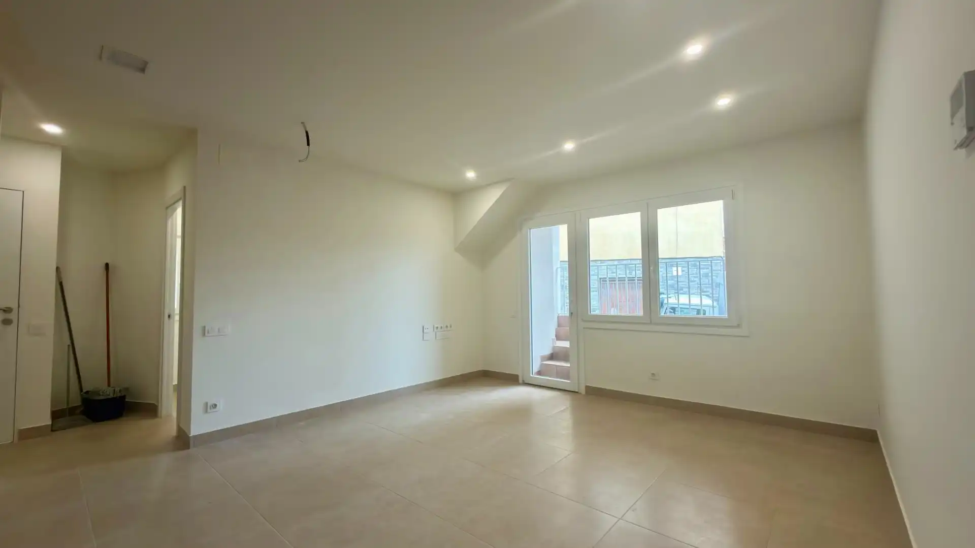 Wohnung mit Terrasse zum Verkauf in Carrer de l'Autonomia, imagen 18