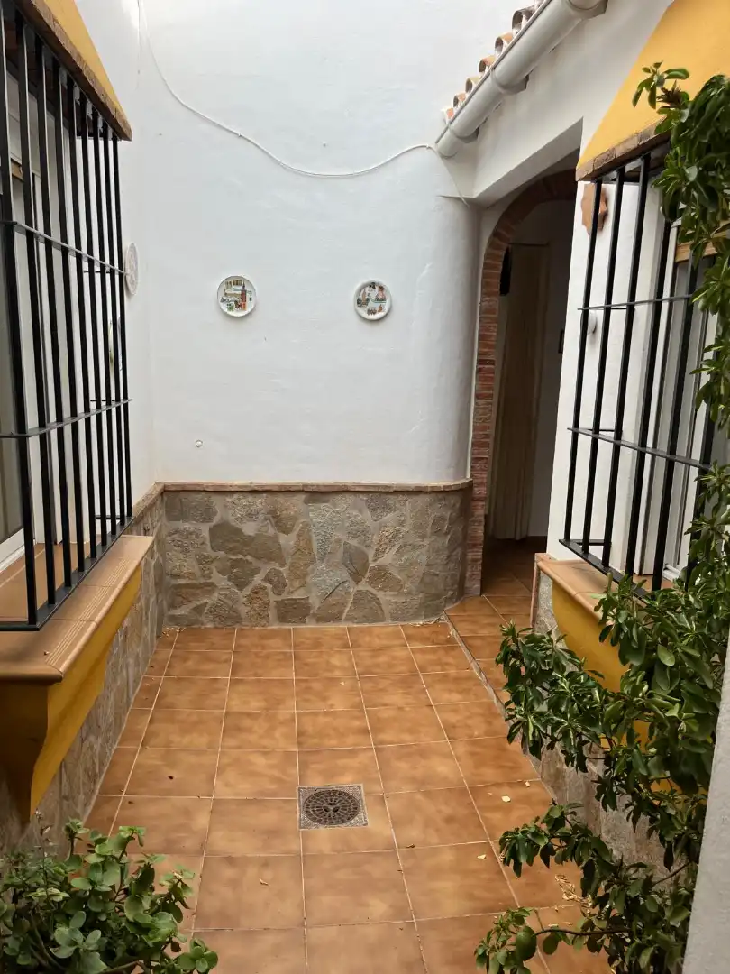 Country house zur Miete in Riogordo mit Privatgarten, Schwimmbad und Möbliert