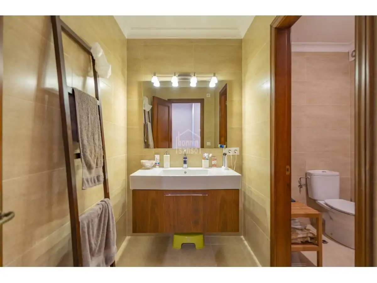 Baño de Apartamento en venta en Maó - Mahón con Jardín privado, Terraza y Piscina