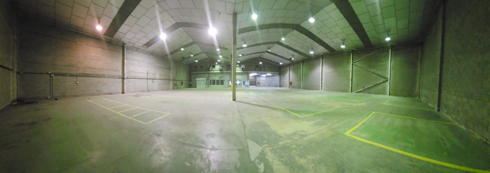 Industrial buildings to rent in Vilamarina