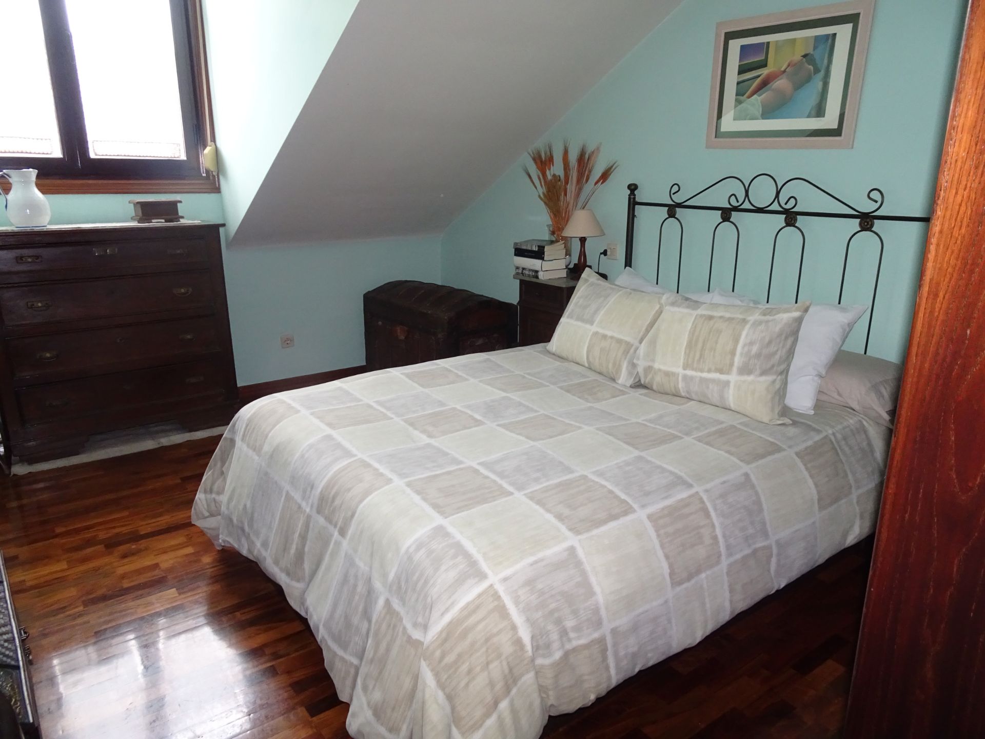 Dormitori de Dúplex en venda en Oviedo  amb Calefacció i Moblat