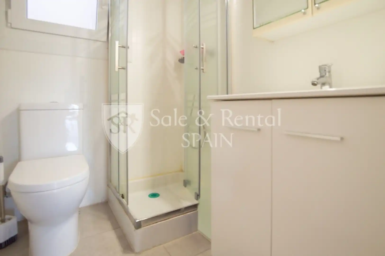 Baño de Piso en venta en Blanes con Aire acondicionado y Terraza