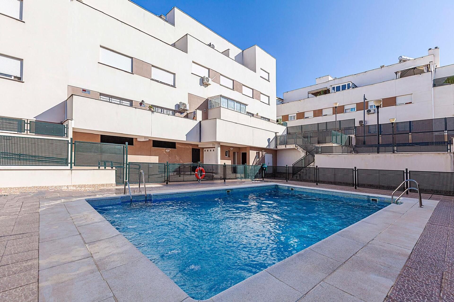 Swimming pool of Apartment to rent in Las Gabias  with Air Conditioner and Terrace