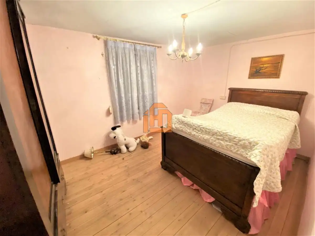 Habitación de Casa o chalet en venta en León Capital 