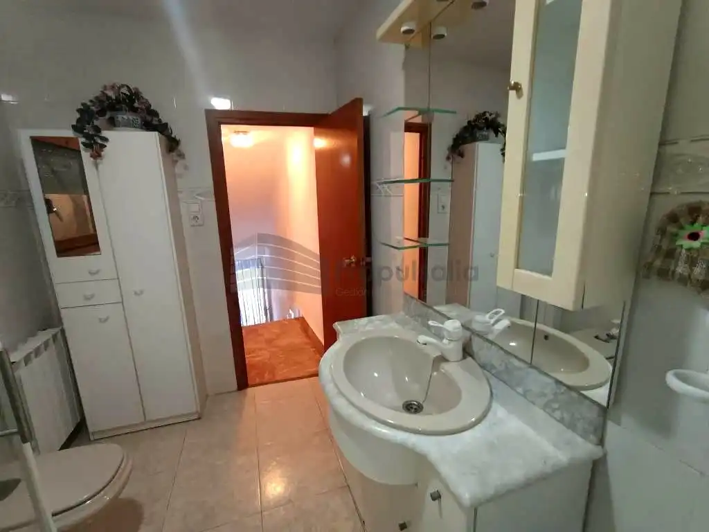 Baño de Finca rústica en venta en Lucena de Jalón