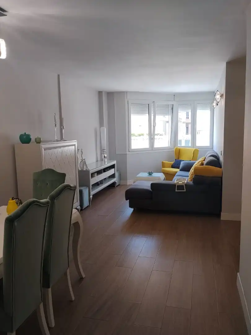 Living room of Flat for rent in Almuñécar  with Air Conditioner, Parquet flooring and Furnished