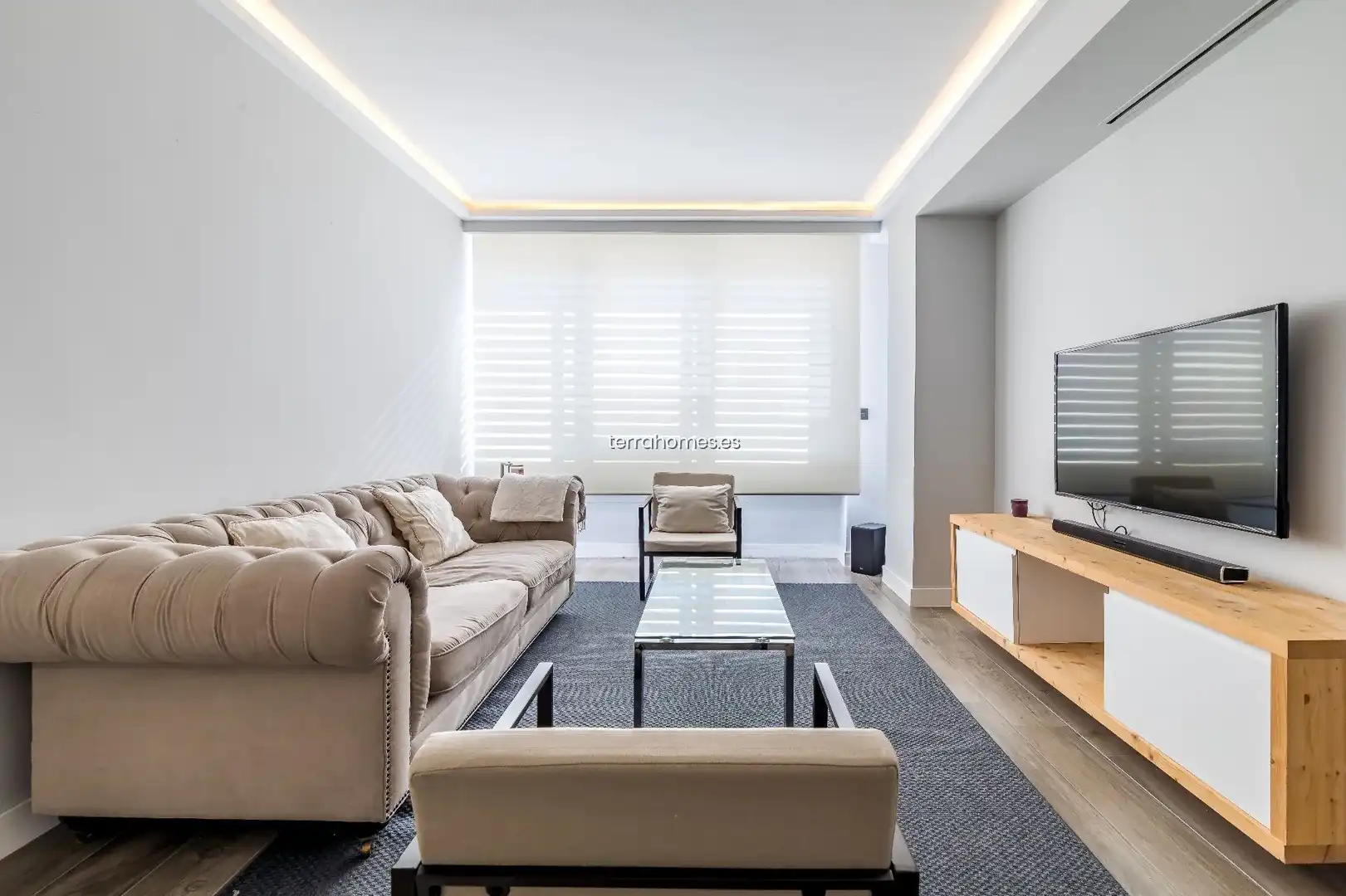 Sala d'estar de Dúplex de lloguer en Madrid amb Aire condicionat, Calefacció i Moblat
