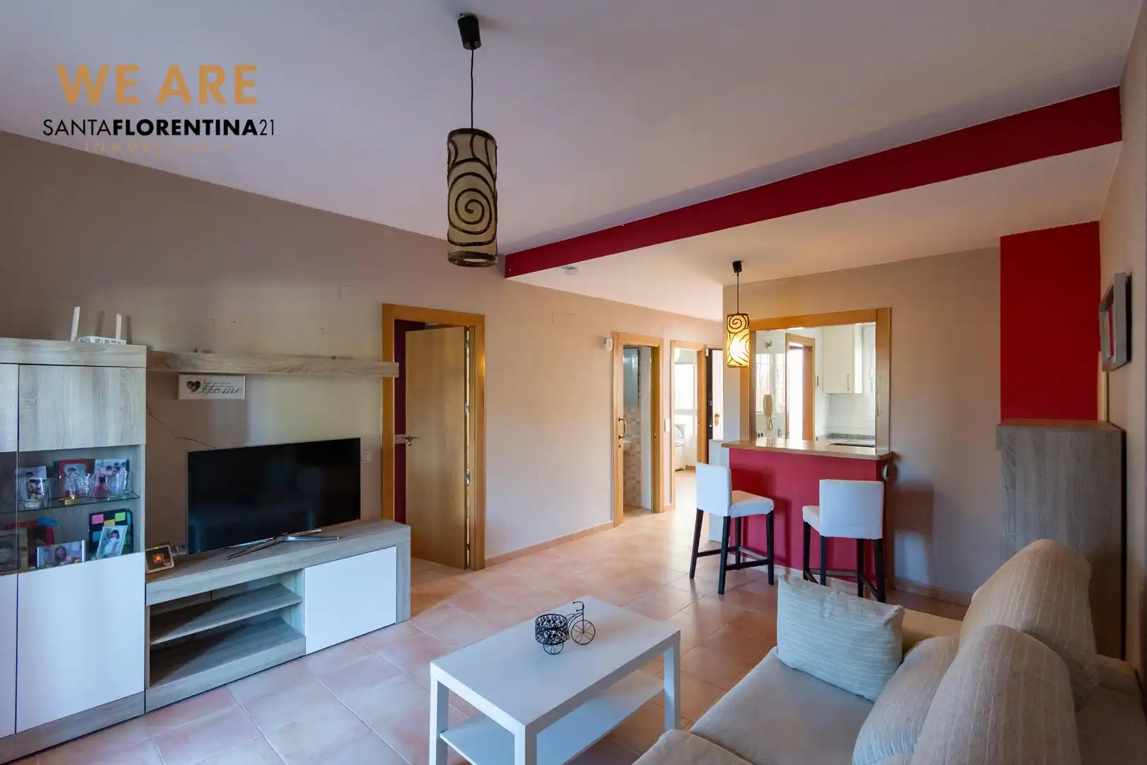 Sala de estar de Piso en venta en Cartagena con Trastero, Amueblado y Piscina comunitaria