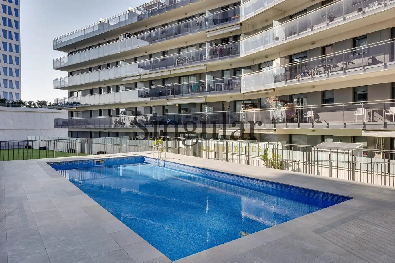 Piscina de Piso en venta en Badalona con Calefacción, Jardín privado y Parquet