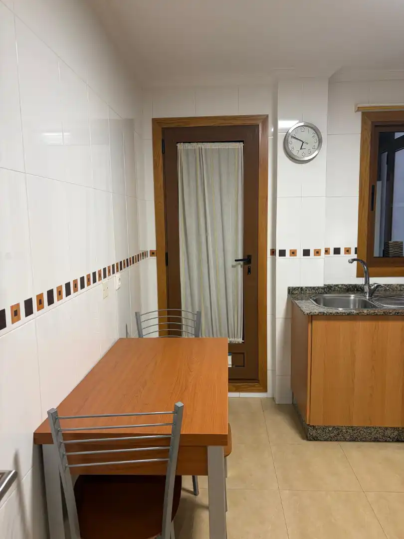 Kitchen of Flat for rent in A Parda