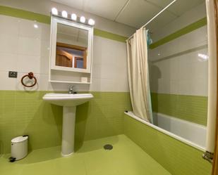 Bathroom of Apartment for sale in Badajoz Capital  with Air Conditioner and Balcony