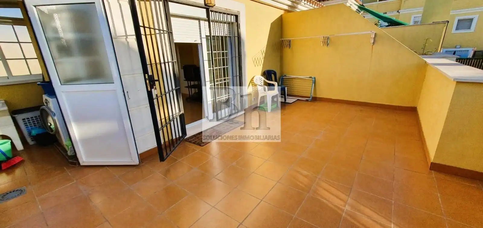 Terraza de Casa adosada en venta en Alhaurín de la Torre con Aire acondicionado, Calefacción y Jardín privado