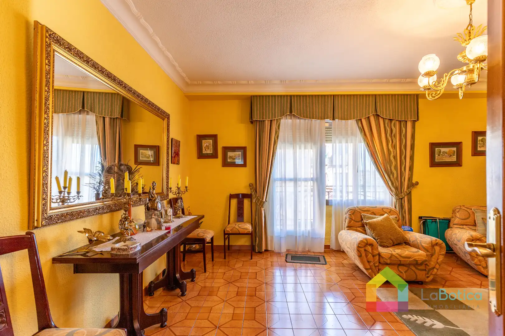 Sala d'estar de Pis en venda en Santa Bárbara