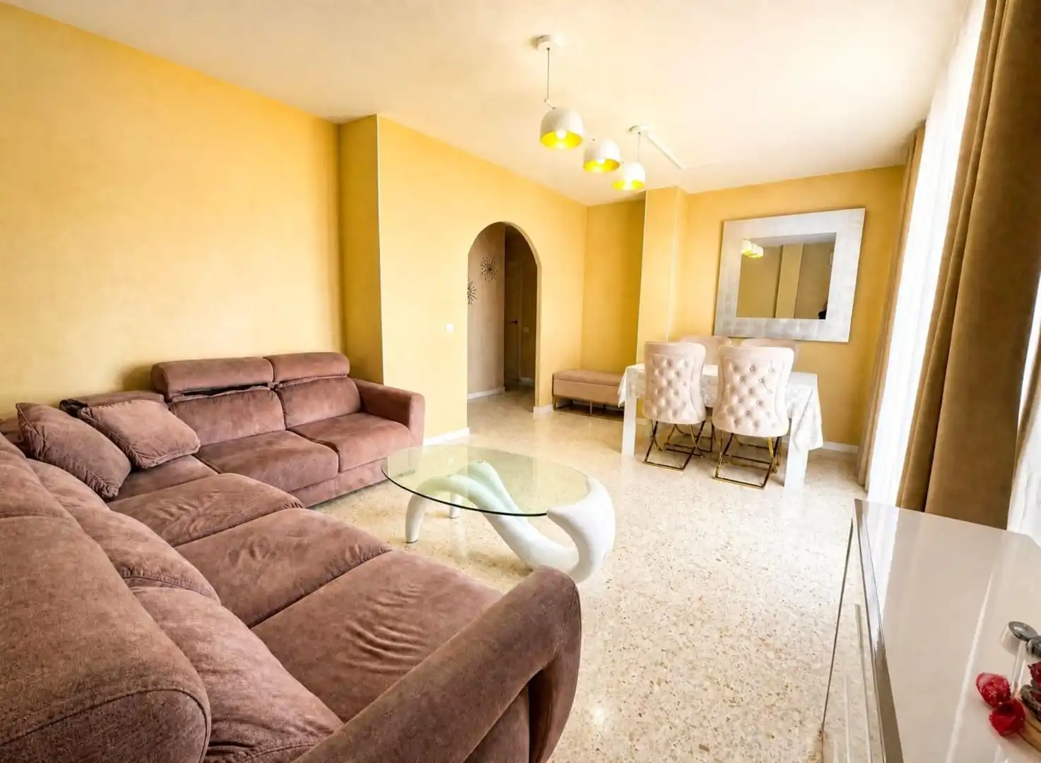 Sala d'estar de Àtic en venda en Girona amb Aire condicionat i Terrassa