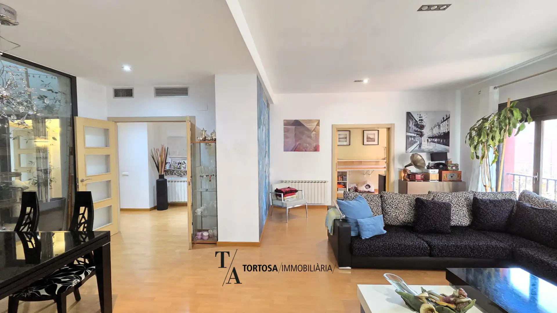Flat with pool for sale in Centre - Estació, imagen 3
