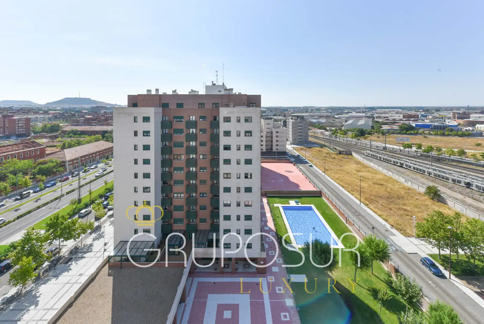 Piscina de Àtic en venda en Valladolid amb Calefacció, Parquet i Terrassa
