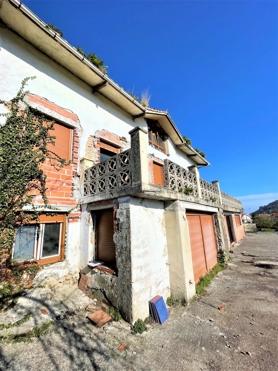 Exterior view of House or chalet for sale in Noja