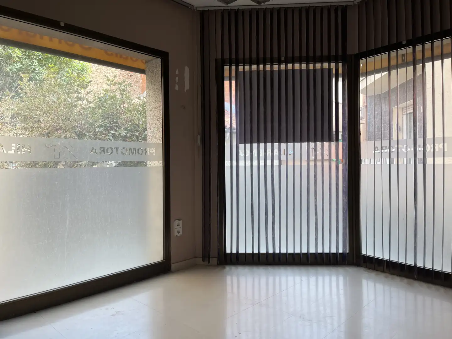 Local comercial en venta en Carrer Josep Ximeno 2, imagen 22