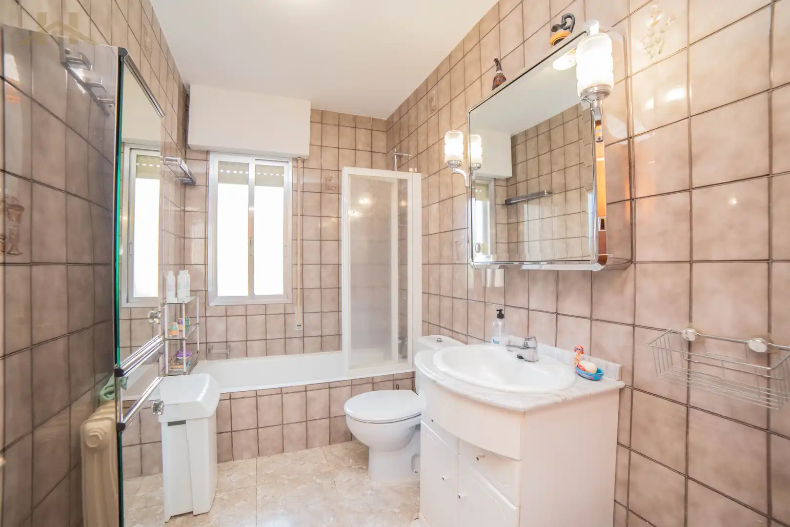 Bany de Casa o xalet en venda en Villanueva de la Cañada amb Jardí privat i Piscina