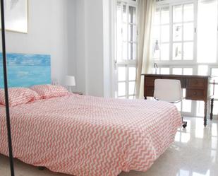 Bedroom of Flat to share in  Sevilla Capital  with Air Conditioner, Furnished and Washing machine