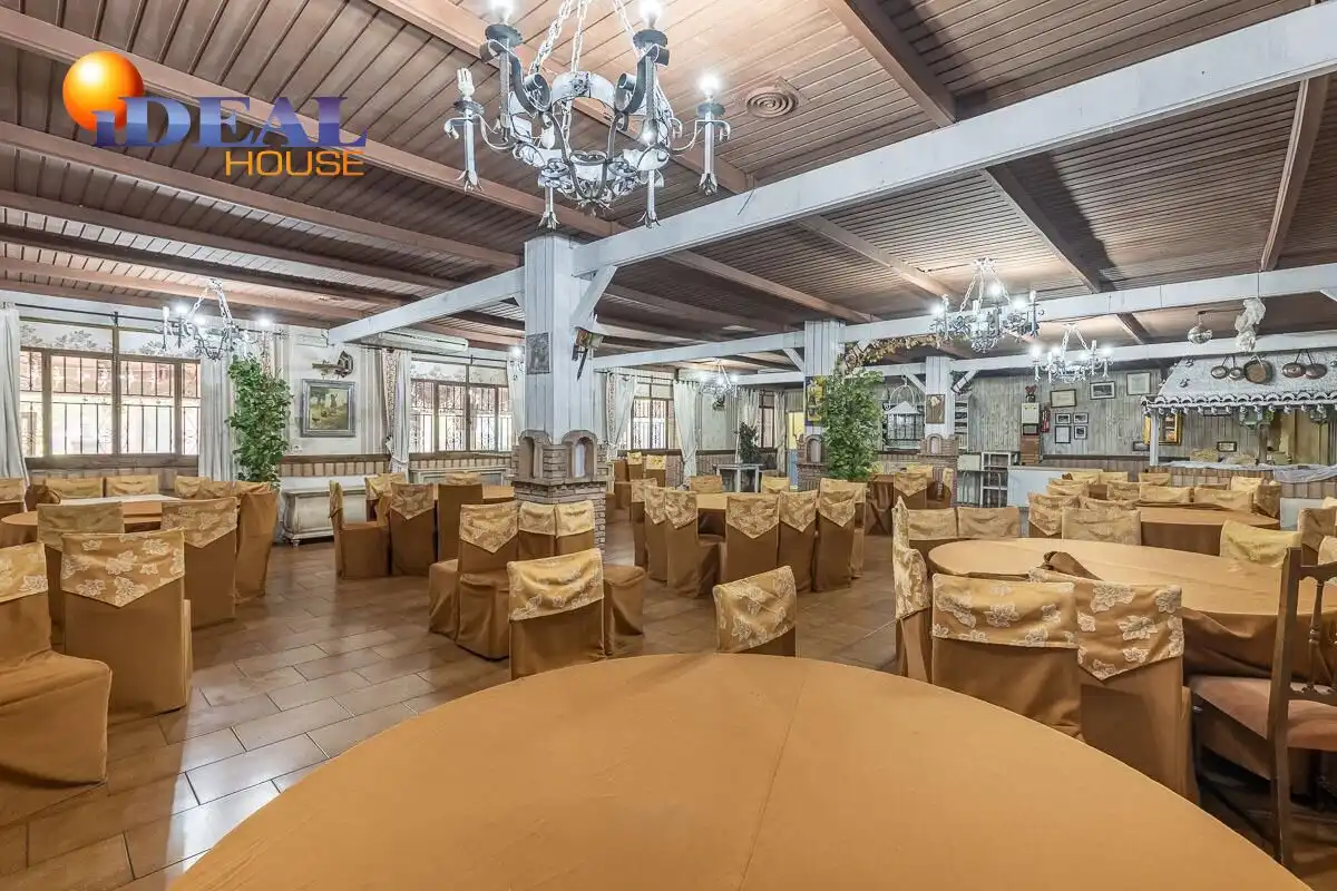 Local comercial en venda a Pinos Genil, imagen 7