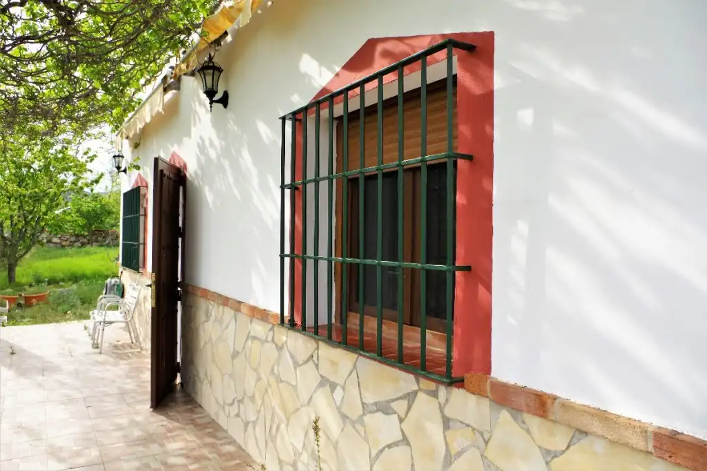 Casa rústica amb terrassa en venda a Alcaucín, imagen 3