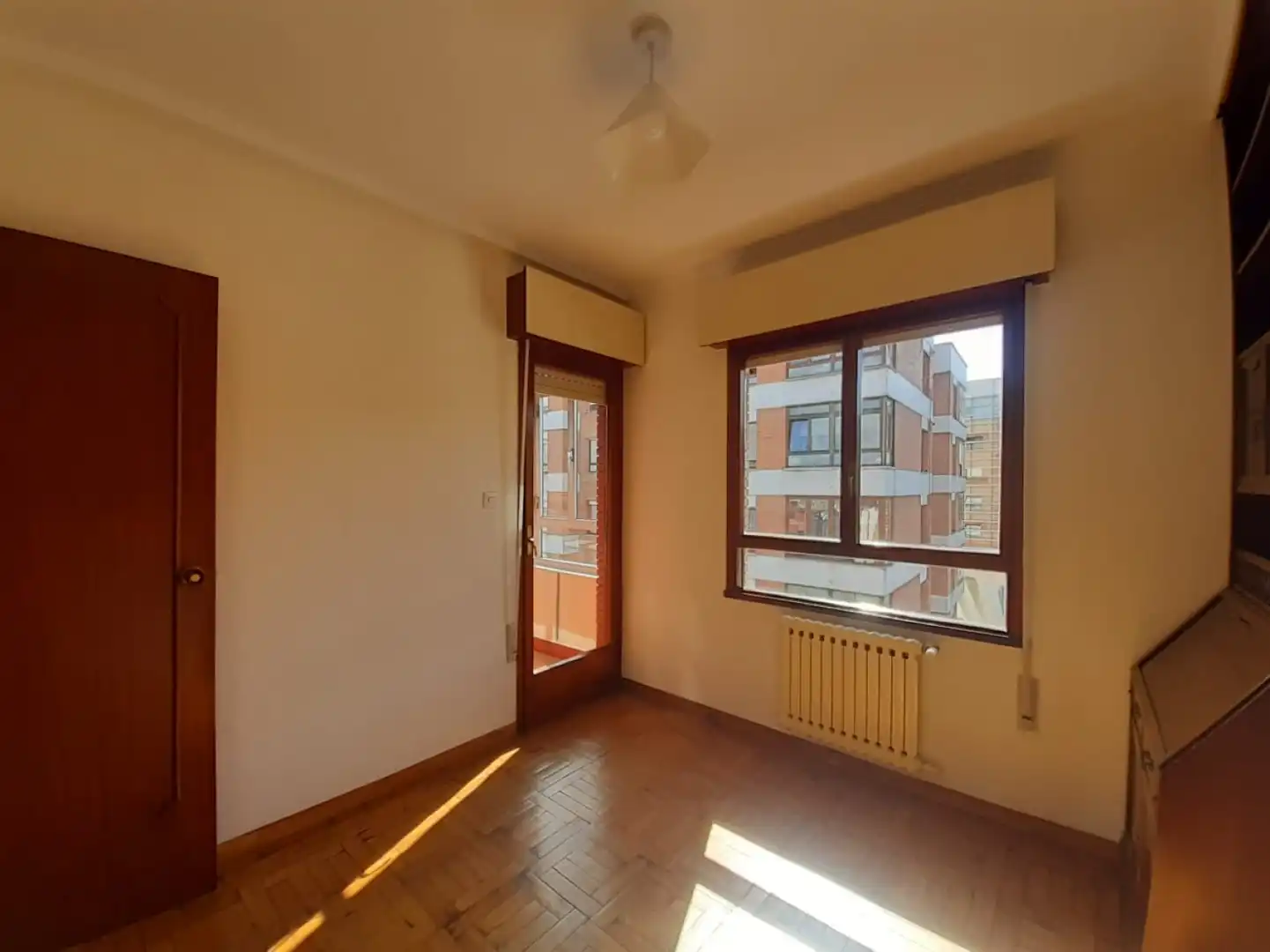 Bedroom of Flat for rent in Oviedo   with Heating, Parquet flooring and Terrace