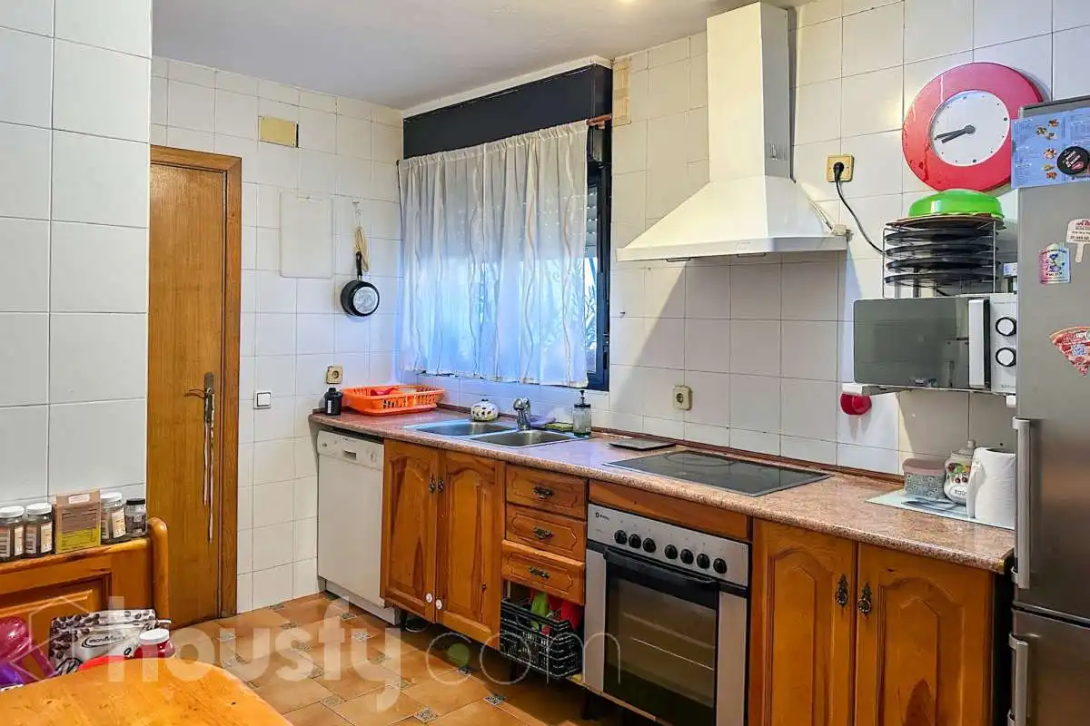 Detached homes for sale in Calle del Grabado, Sector 3