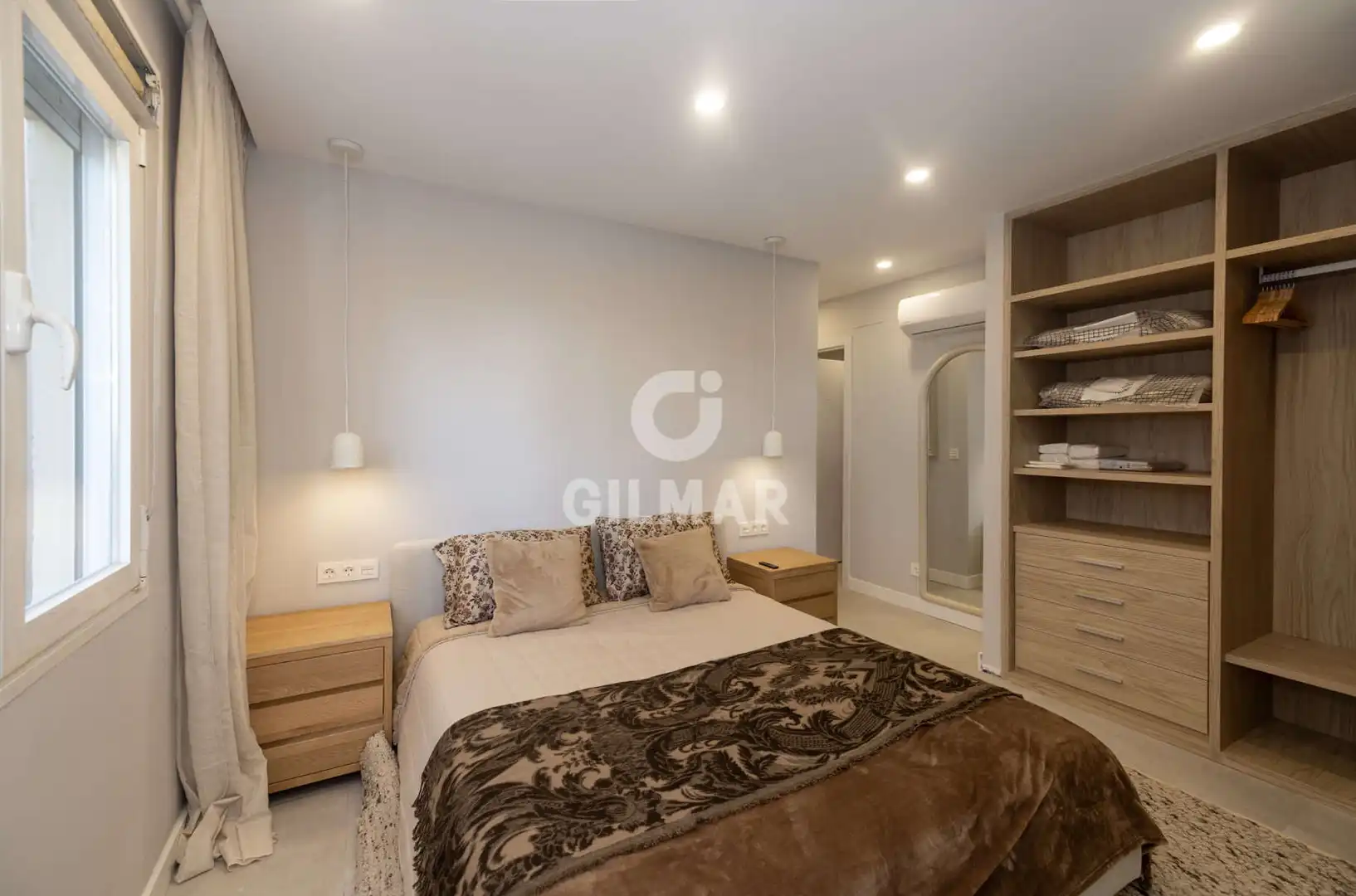 Dormitori de Apartament en venda en Estepona amb Balcó