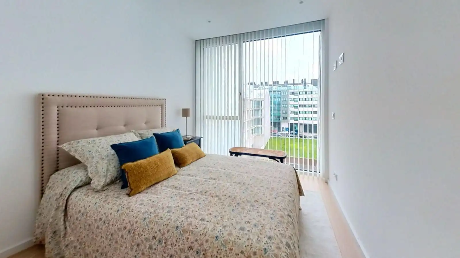 Bedroom of Flat for sale in Santiago de Compostela   with Air Conditioner, Heating and Terrace