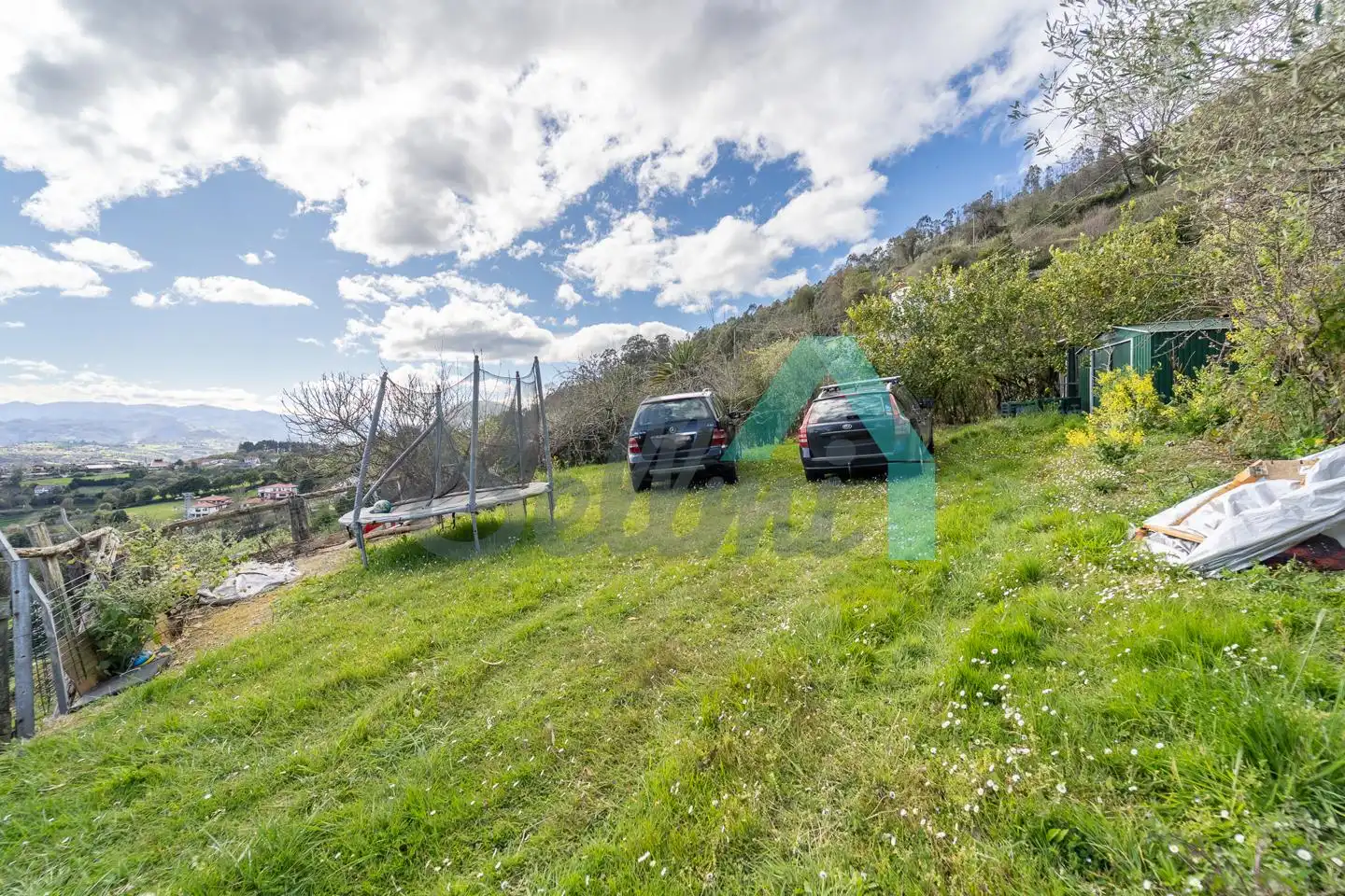 Casa o xalet en venda en Oviedo  amb Jardí privat, Terrassa i Traster