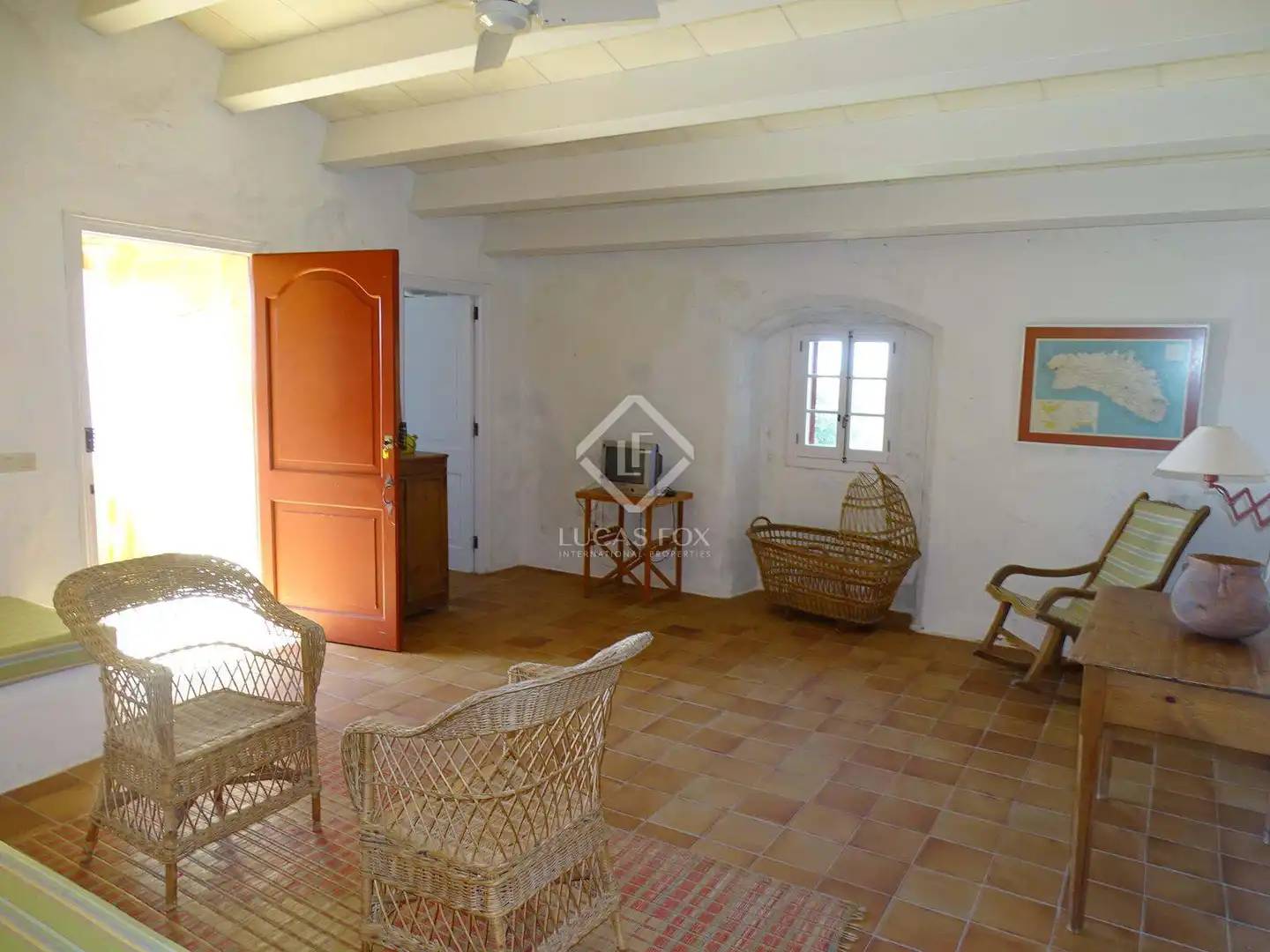 Country homes for sale in Cala Blanca
