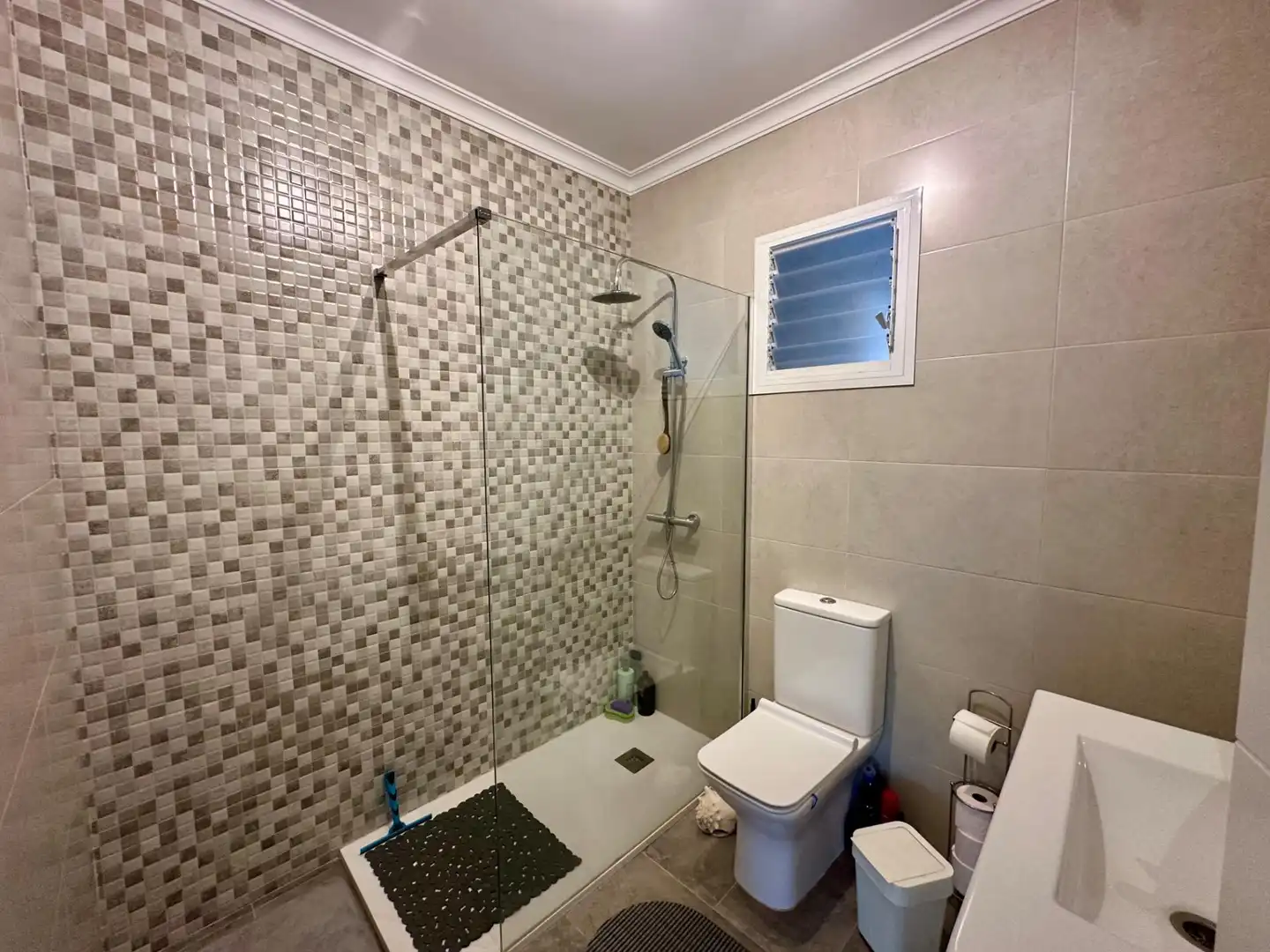 Bathroom of Houses for sale in Paradas