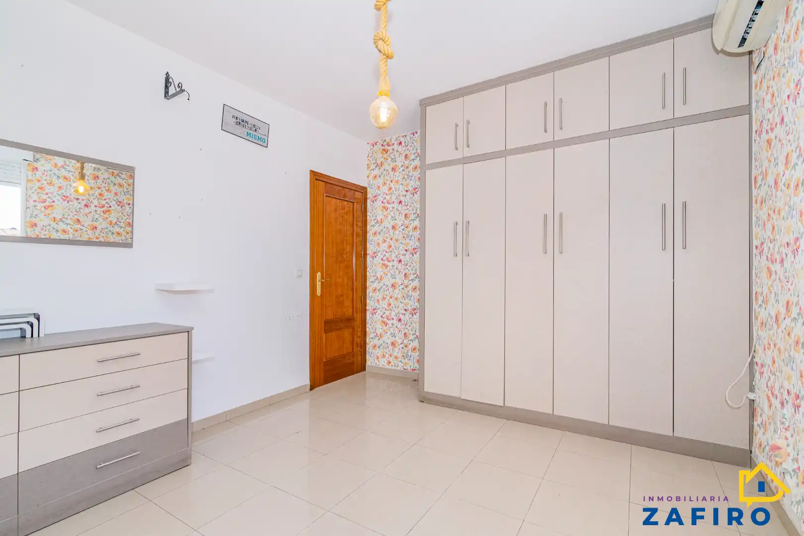 Penthouse with terrace for sale in Casco Histórico, imagen 13