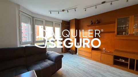 Foto 5 de Piso de alquiler en Puerto de Miravete, Legazpi, Madrid Capital