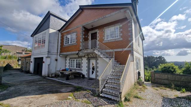 Casa-chalet en Venta en Moraña