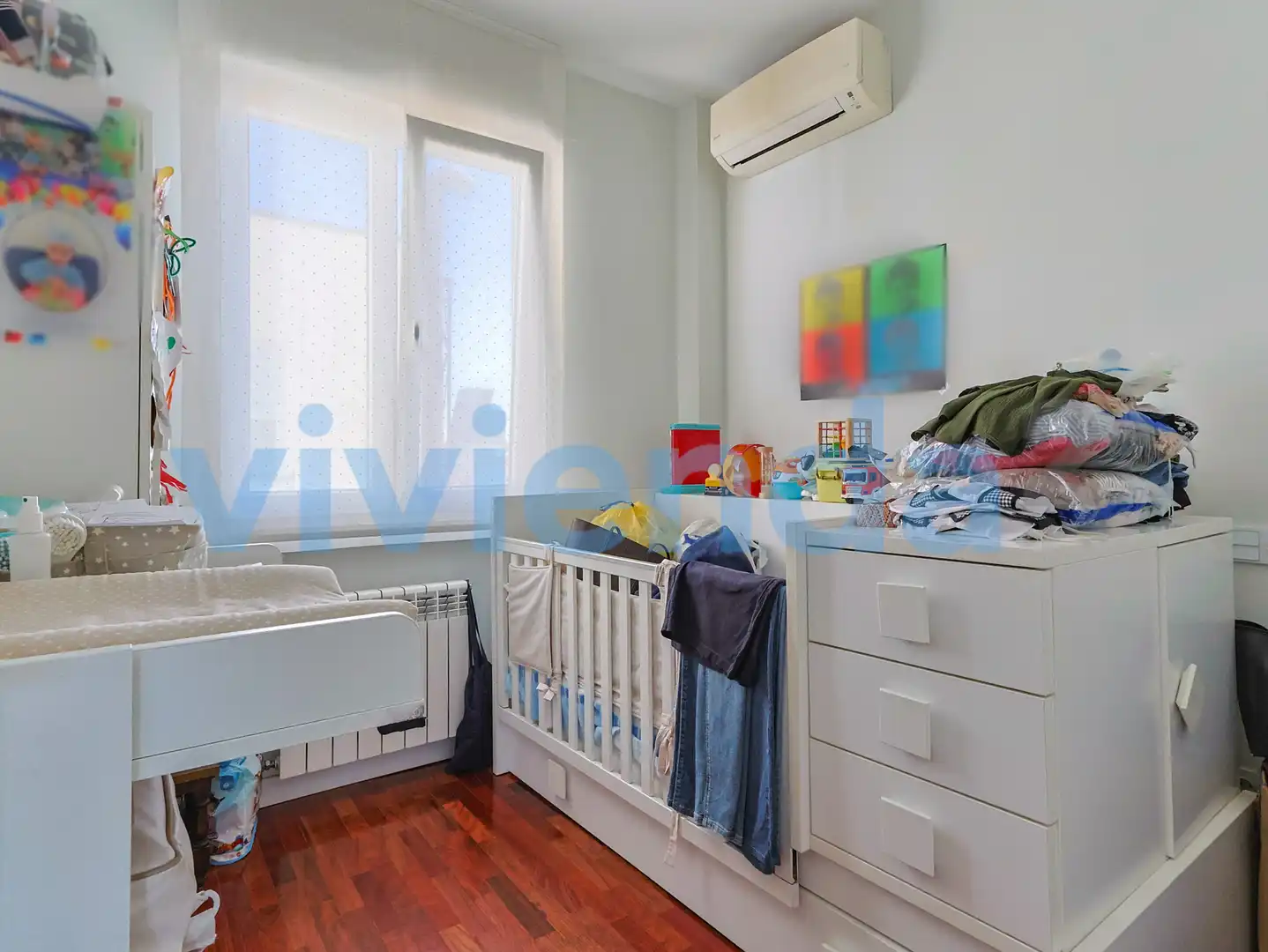 Schlafzimmer von Dachboden zum Verkauf in Madrid mit Klimaanlage, Heizung und Terrasse