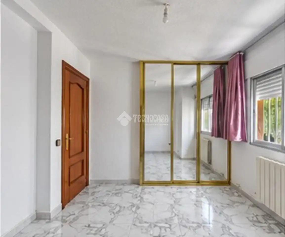 Bedroom of Flat for sale in Zarzaquemada