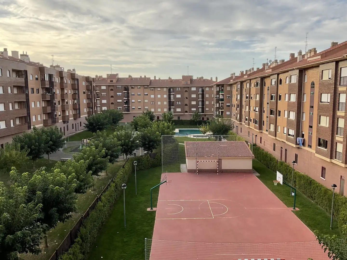 Exterior view of Flat for sale in Cortes de Pallás  with Parquet flooring, Terrace and Storage room