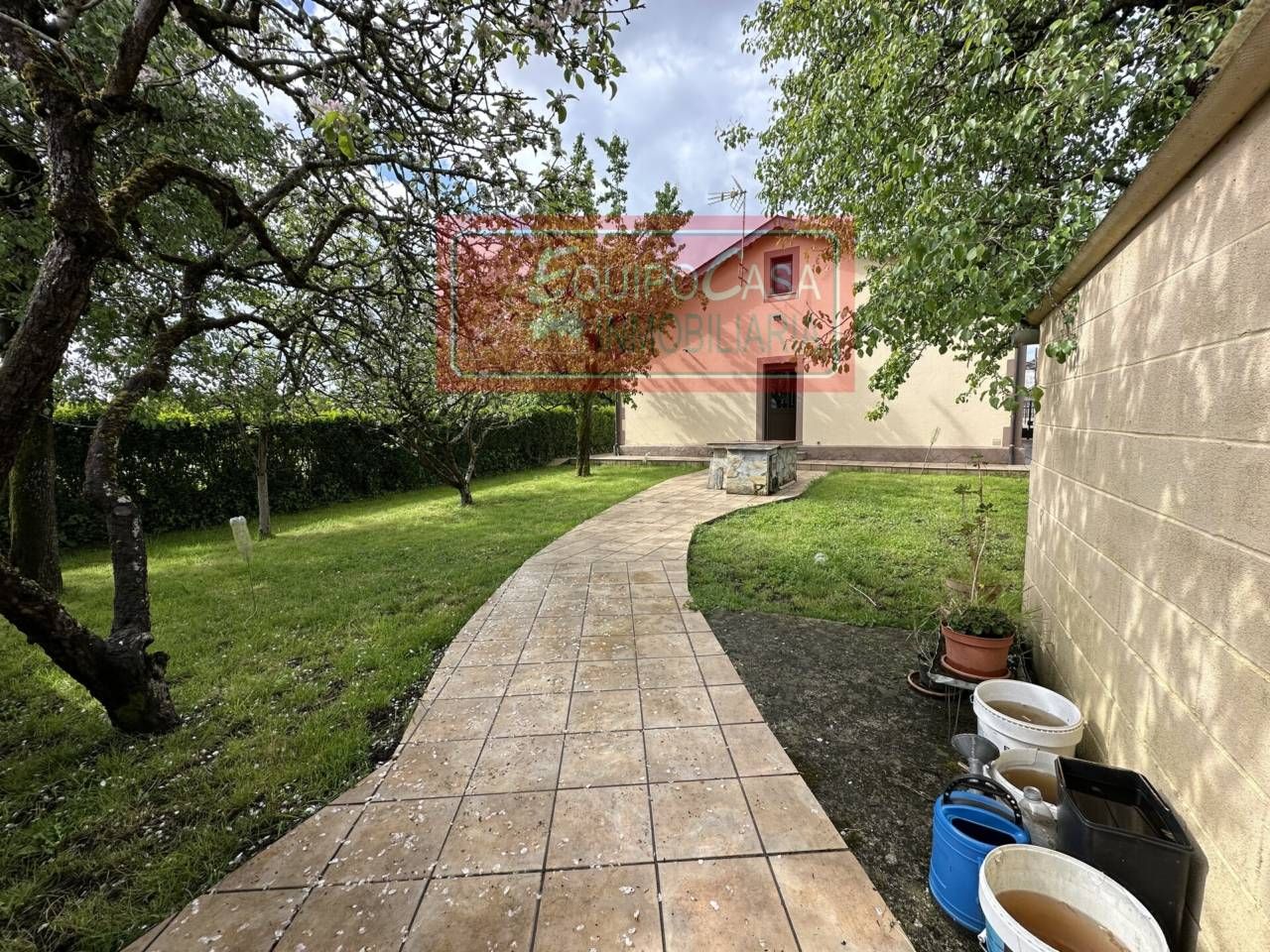 Jardí de Casa o xalet en venda en Rábade amb Calefacció, Jardí privat i Moblat