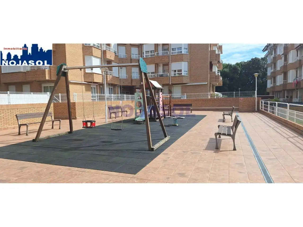 Aparcament de Pis de lloguer en Noja amb Calefacció, Jardí privat i Terrassa