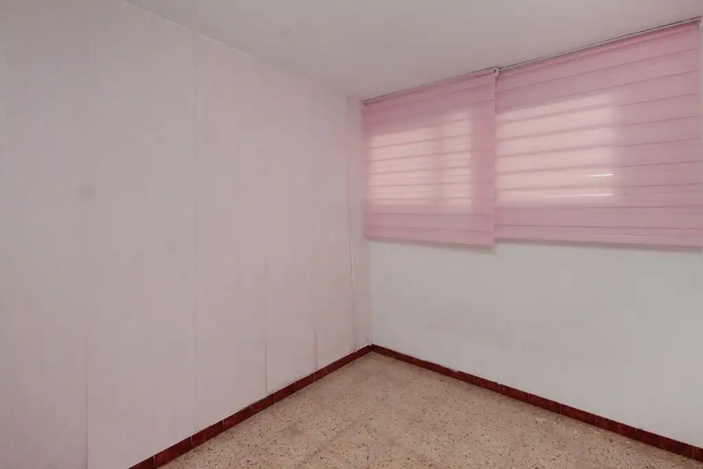 Habitación de Piso en venta en Sant Adrià de Besòs
