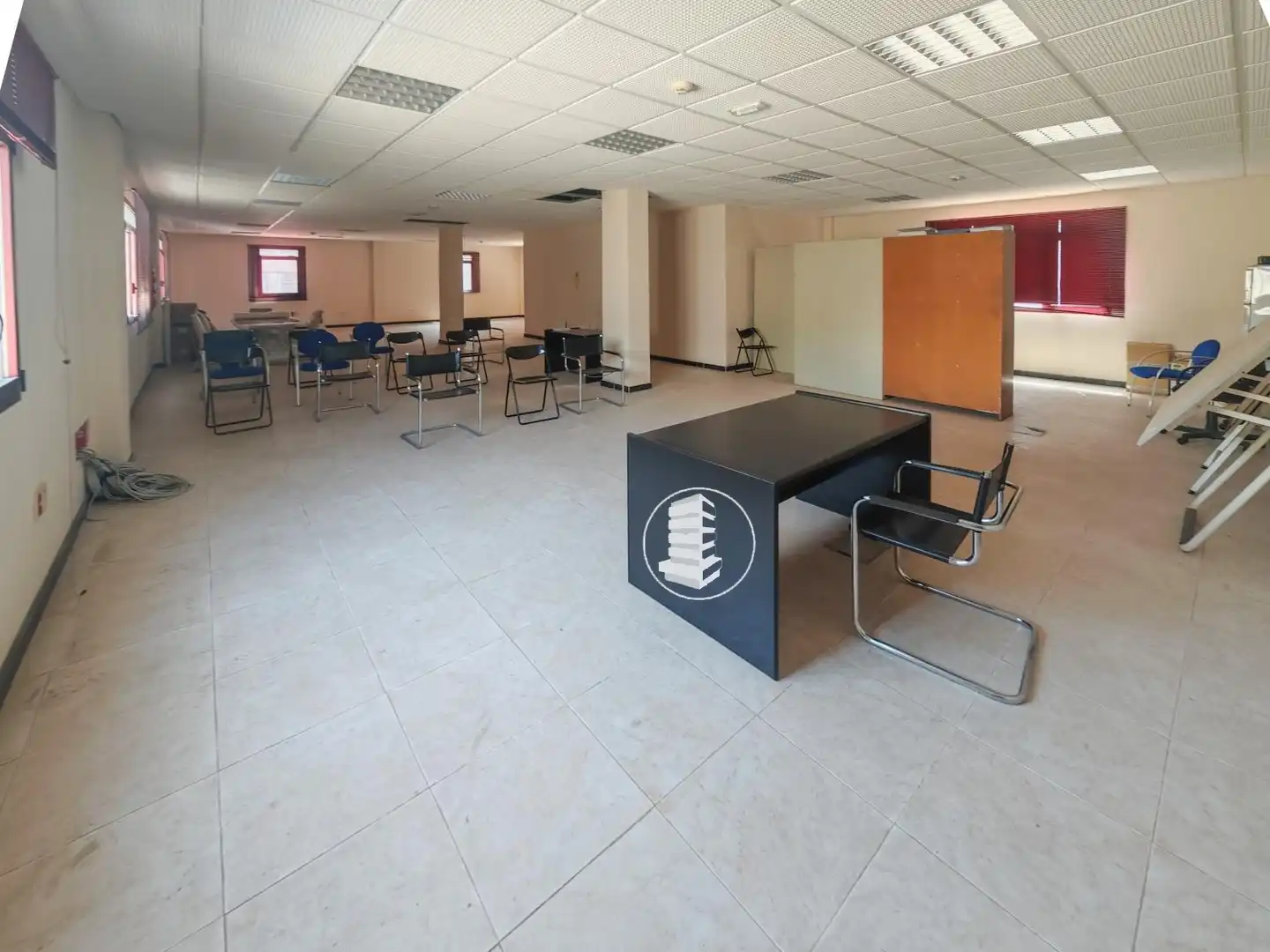 Oficina en venta en El Rosario con Aire acondicionado