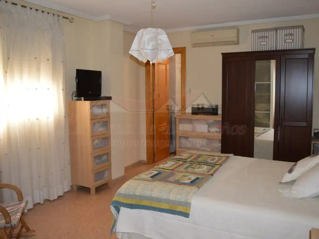 Schlafzimmer von Maisonette zum Verkauf in Elda