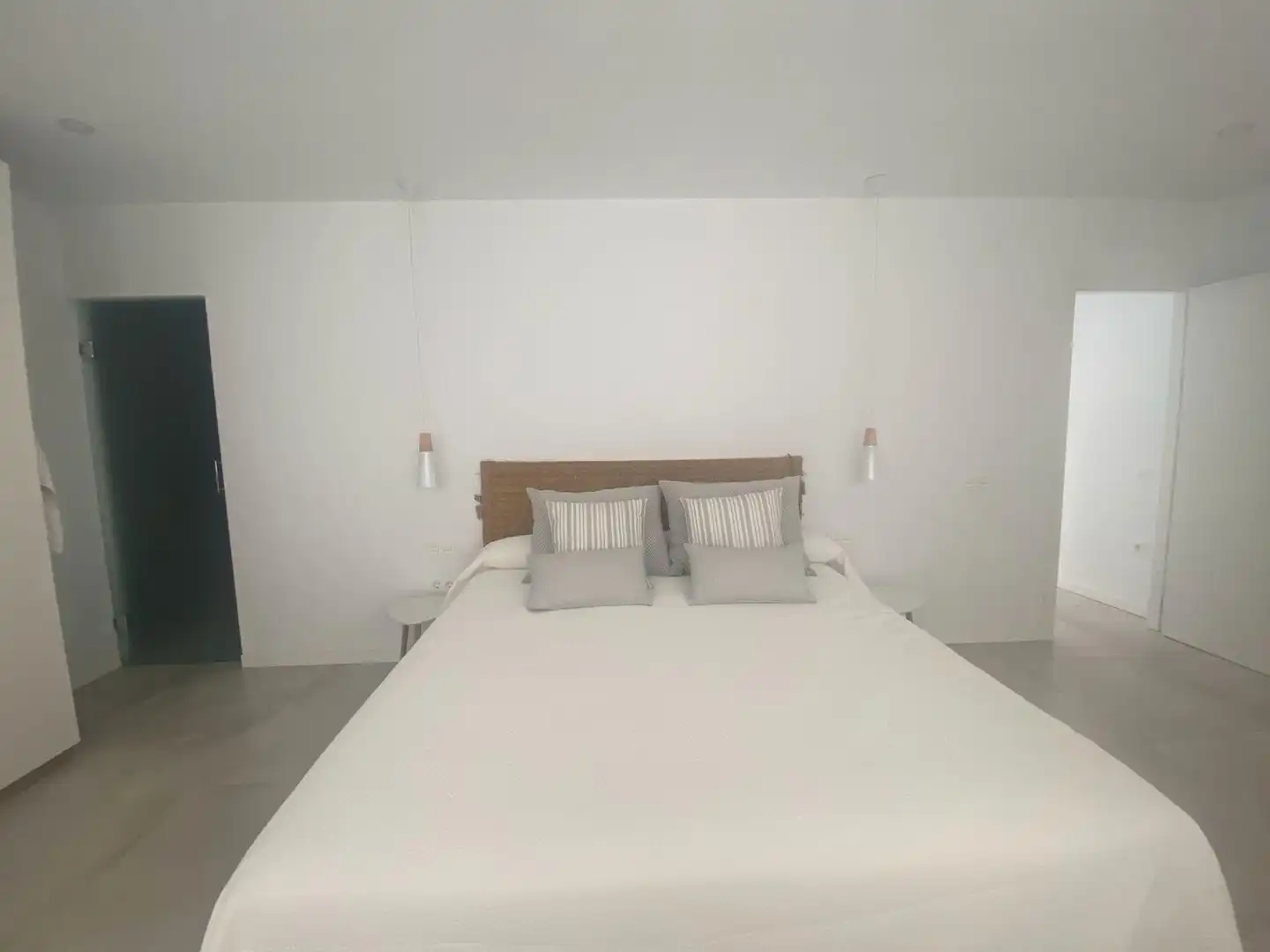 Dormitori de Casa o xalet en venda en Cuevas de San Marcos amb Aire condicionat, Calefacció i Jardí privat