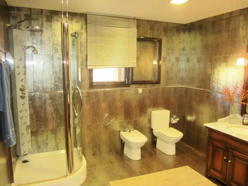 Bathroom of Houses for sale in Alicante / Alacant  with Air Conditioner, Heating and Private garden