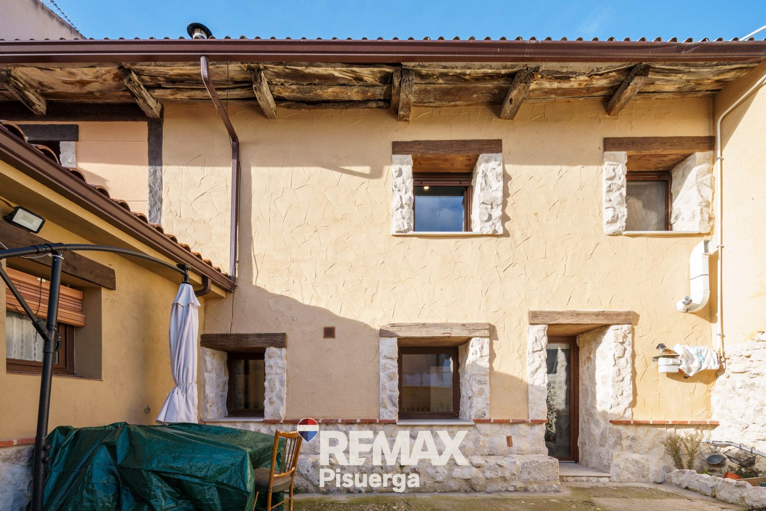 Exterior view of House or chalet for sale in Portillo  with Heating, Private garden and Storage room